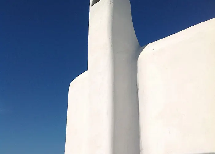 Ploes Seaside דירה