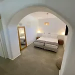 Ploes Seaside Apartment