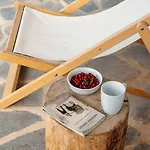 Ploes Seaside Apartment